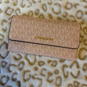 Michael Kors Jet Set Travel Large Trifold Wallet Signature MK Ballet Pink